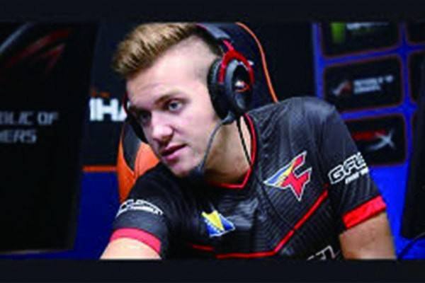 Ghost ：决赛前夜训练不顺BeryL直接走了，第二天还是夺冠了