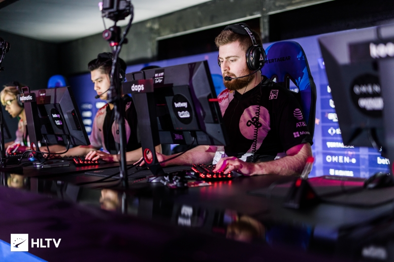 HOTU 在NAVI的击败下被淘汰出ESL Pro League赛季22