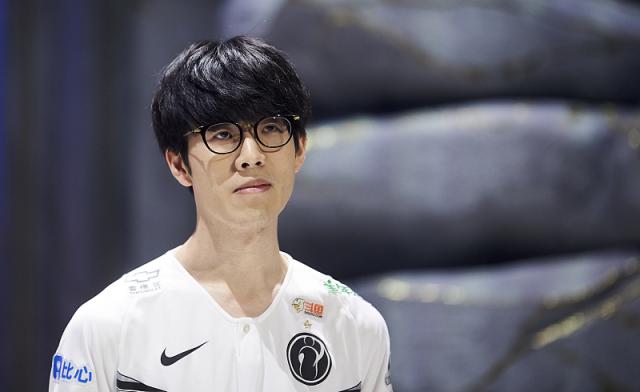 OBGG 更新 EDward Gaming 球员名单： Angel 和 Xiaohao 可能在下个赛季同队出战