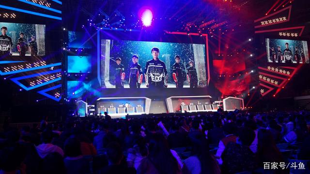 LPL常规赛收官在即，7队锁定季后赛席位，复活甲优势遭争抢！